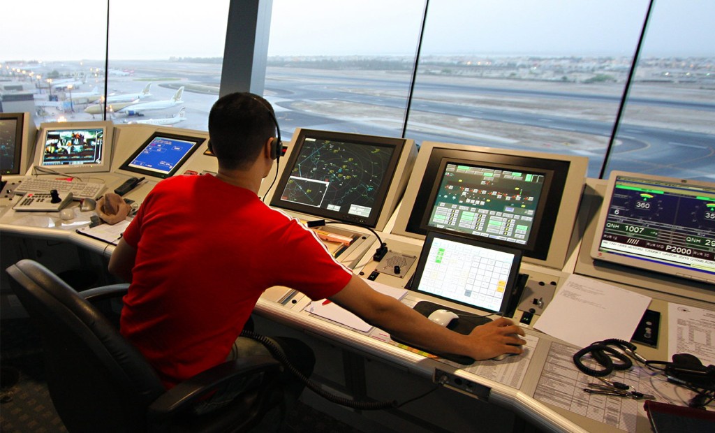 27-key-pros-cons-of-being-an-air-traffic-controller-je