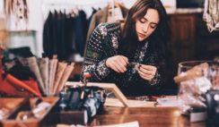 10 REASONS WHY FRESH GRADUATES SHOULD GO INTO BUSINESS